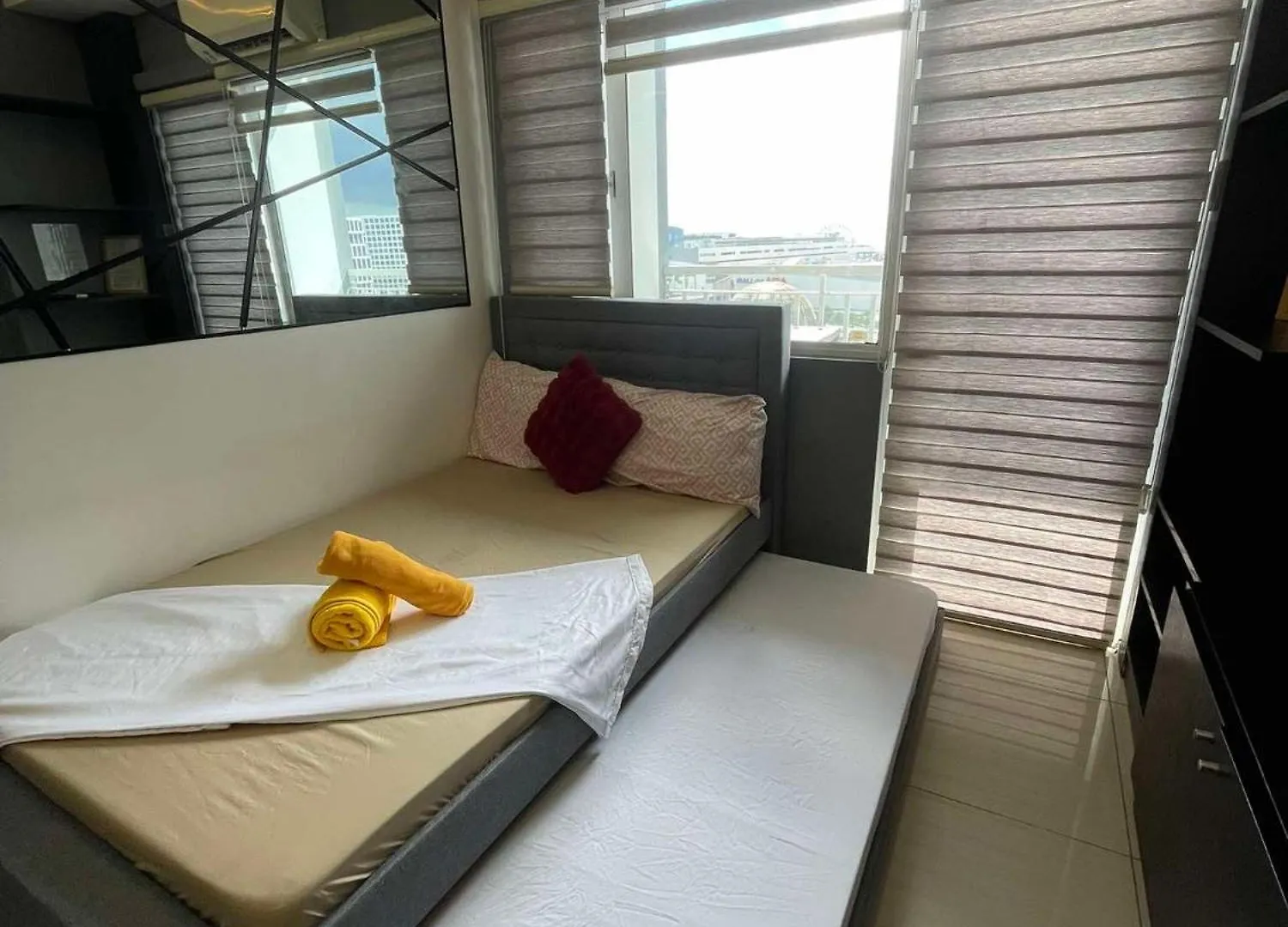 1553 Moa View Bigcut Apartment Manila
